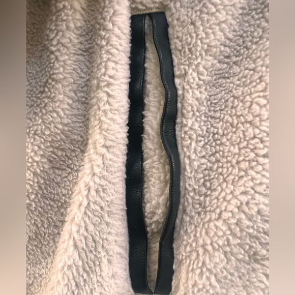 Abercrombie and Fitch asymmetrical snap up fleece small - Picture 14 of 14